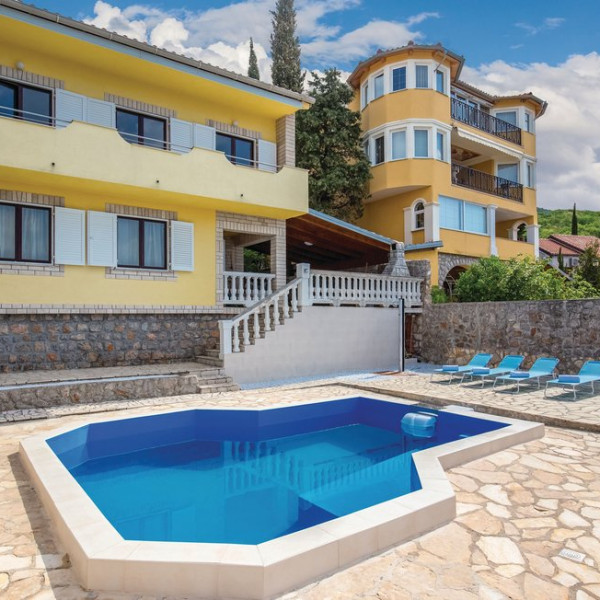 Villa Visa, Villa Visa Sveta nedelja
