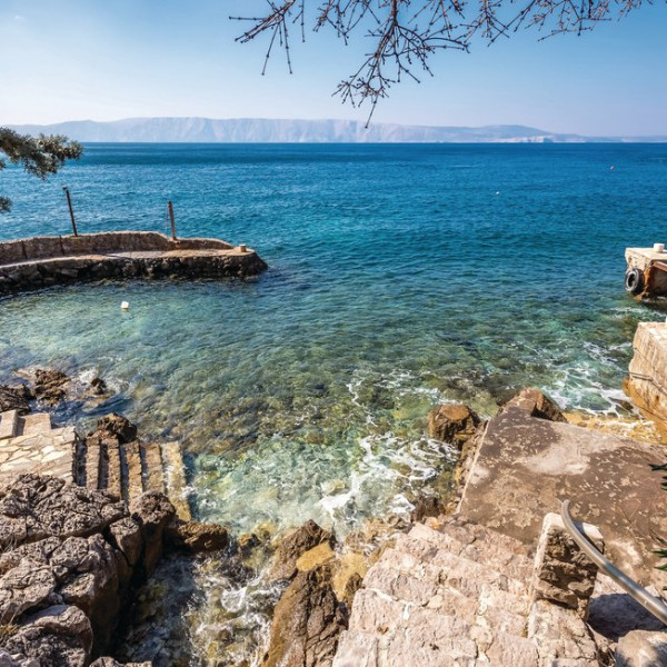 Villa Visa, Villa Visa Sveta nedelja